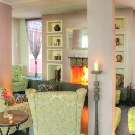 Carpe Diem Hotel 3*